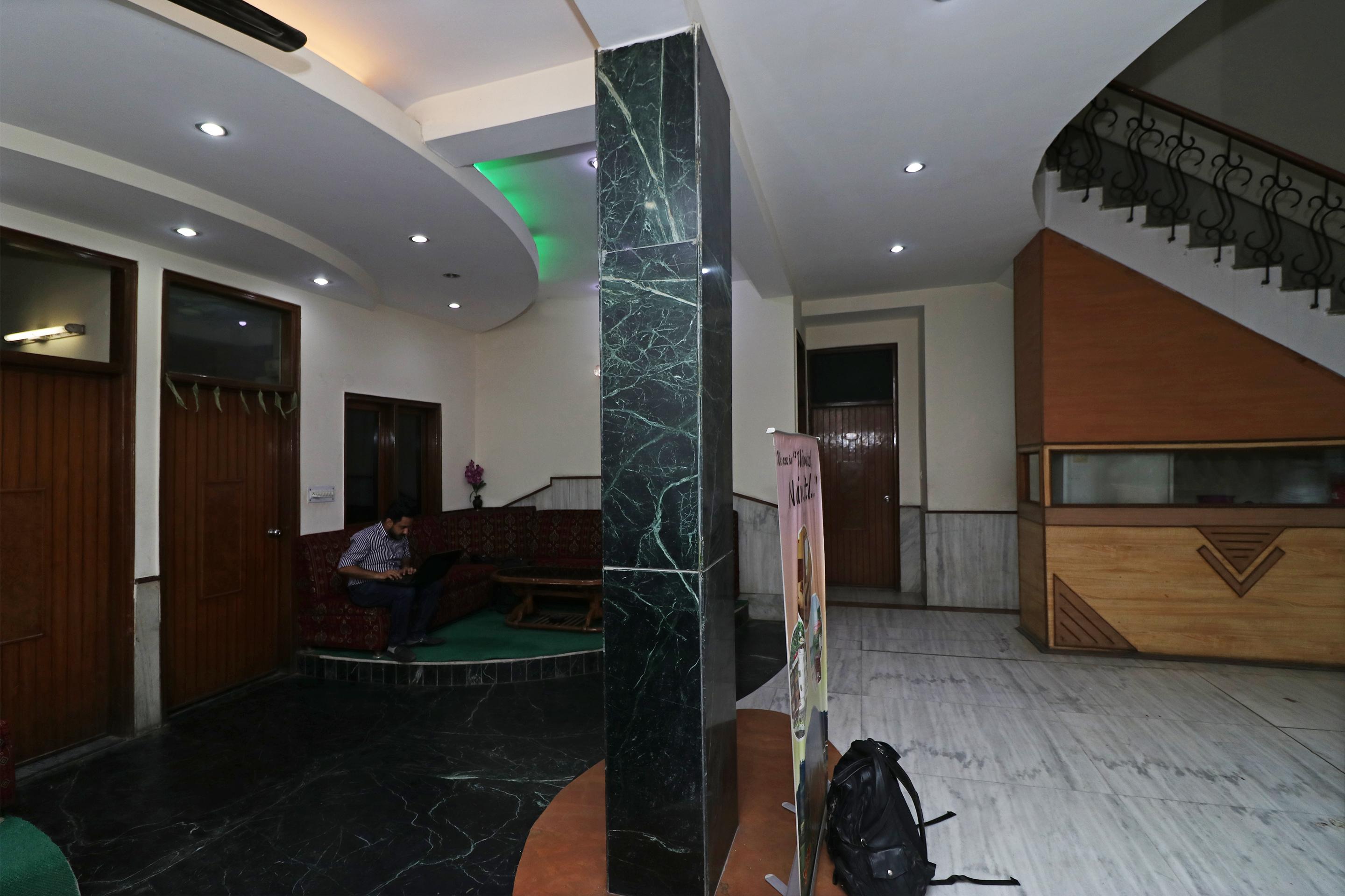 Adb Rooms Hotel Silver Shine Új-Delhi Kültér fotó